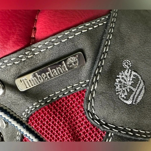 Timberland: Junior Field Boots. Grey and Red Colorway Size 5.5 Leather - Picture 6 of 14